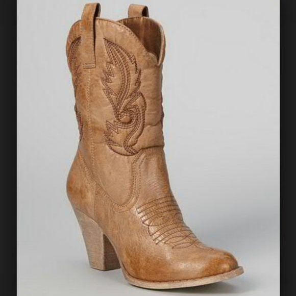 Coconuts by Matisse Shoes New Coconuts Austin Embroidered Cowboy